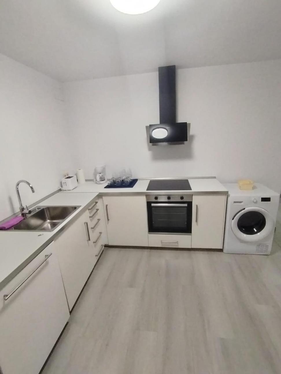 Hostel Latimoamericano Masculino Мадрид Екстериор снимка